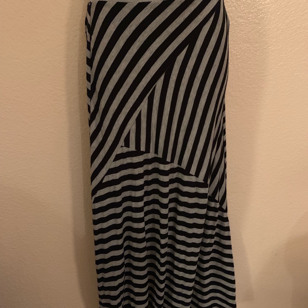 Long skirt size brat start - Picture 4 of 4